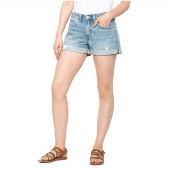 Lucky Brand Distressed Boyfriend Short - Picture 1 of 9